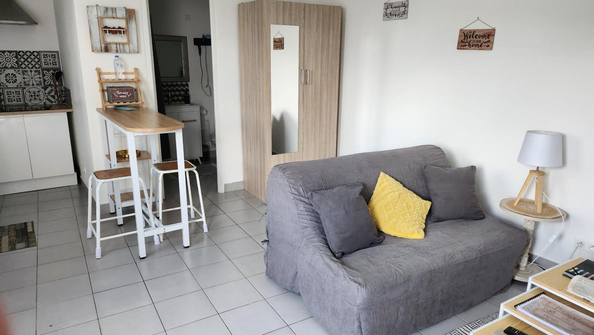 Joli Studio En Centre Ville Faremoutiers Εξωτερικό φωτογραφία