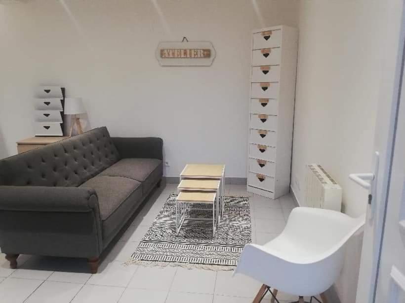 Joli Studio En Centre Ville Faremoutiers Εξωτερικό φωτογραφία